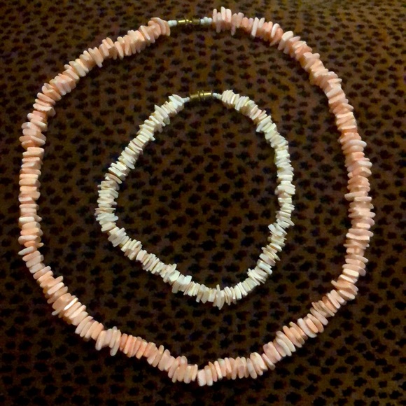 Coral Shell Necklace and Bracelet (set) - Picture 1 of 4